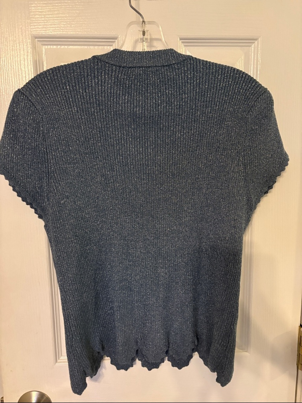 Whit House Black Market NWT shimmer Scalloped Ribbed Short Sleeve Sweater - Blue - Picture 11 of 12